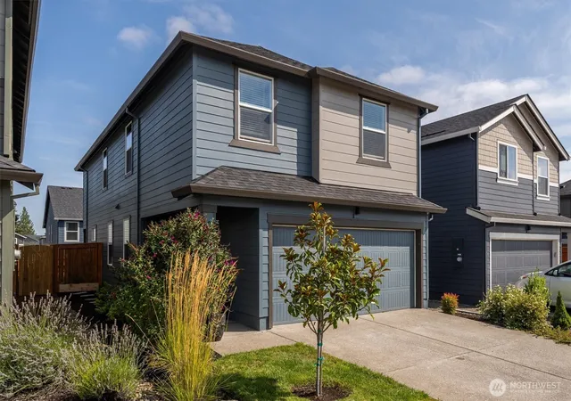 Photo 1 of Single family home for sale at 2932 N 3rd Way, Ridgefield, WA 98642 | MLS# NWM2571817 | Listing updated on 2026-09-25