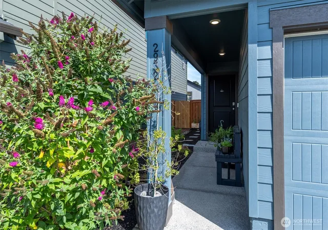 Photo 3 of Single family home for sale at 2932 N 3rd Way, Ridgefield, WA 98642 | MLS# NWM2571817 | Listing updated on 2026-09-25