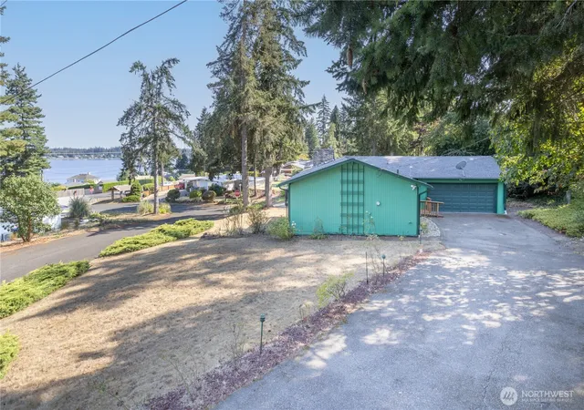 Photo 3 of Single family home for sale at 4577 NW Dorado Ct, Bremerton, WA 98312 | MLS# NWM2571845 | Listing updated on 2026-10-01