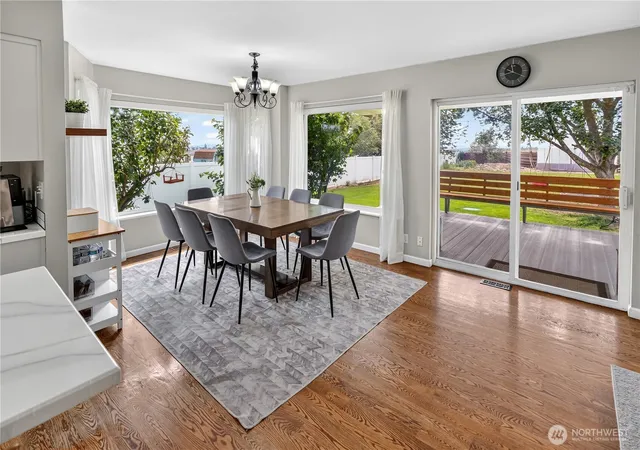 Photo 2 of Single family home for sale at 8831 Ne Hillcrest Dr, Moses Lake, WA 98837 | MLS# NWM2571850 | Listing updated on 2026-09-30