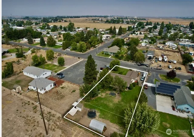 Photo 40 of Single family home for sale at 8831 NE Hillcrest Dr, Moses Lake, WA 98837 | MLS# NWM2571850 | Listing updated on 2026-09-30