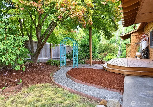 Photo 3 of Single family home for sale at 3520 Ne 204th Street, Lake Forest Park, WA 98155 | MLS# NWM2571852 | Listing updated on 2026-09-27