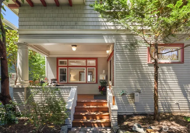 Photo 3 of Single family home for sale at 1411 10th Ave W, Seattle, WA 98119 | MLS# NWM2571888 | Listing updated on 2026-09-25