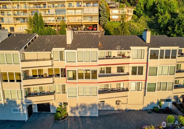 Photo 3 of Condo for sale at 402 Boulevard #202, Bellingham, WA 98225 | MLS# NWM2571965 | Listing updated on 2026-10-01