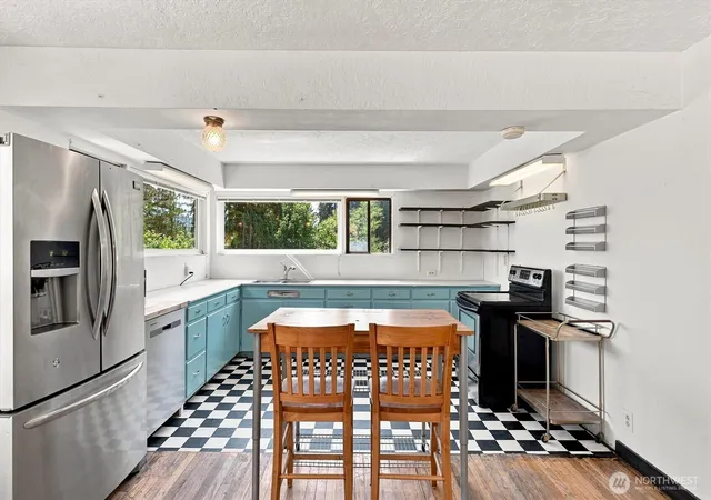 Photo 4 of Single family home for sale at 205 N Maple Hl Rd, Kelso, WA 98626 | MLS# NWM2572016 | Listing updated on 2026-09-21