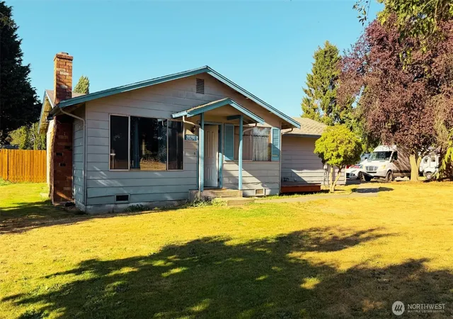 Photo 3 of Single family home for sale at 20291 Aliston Ln, Burlington, WA 98233 | MLS# NWM2572143 | Listing updated on 2026-09-24