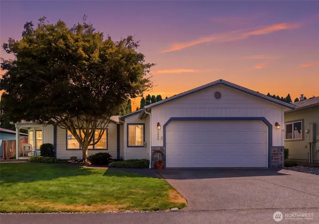 Photo 1 of Manufactured home for sale at 1908 177th Street Ct E #33, Spanaway, WA 98387 | MLS# NWM2572161 | Listing updated on 2026-10-01
