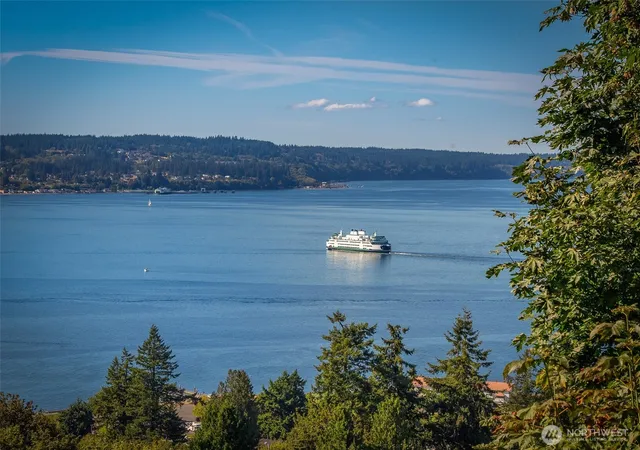 Photo 2 of Mansion for sale at 744 Loveland Ave, Mukilteo, WA 98275 | MLS# NWM2572232 | Listing updated on 2026-10-03