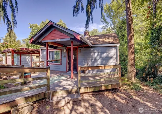 Photo 2 of Sale Pending at 6346 21st Avenue Sw, Seattle, WA 98106 | MLS# NWM2572329 | Listing updated on 2026-09-23