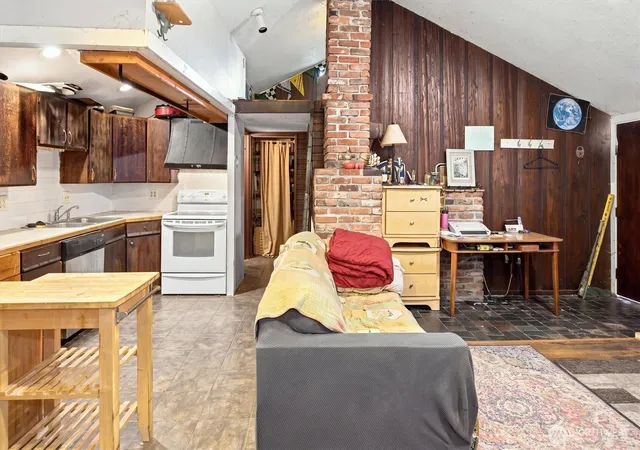 Photo 3 of Sale Pending at 6346 21st Avenue Sw, Seattle, WA 98106 | MLS# NWM2572329 | Listing updated on 2026-09-23