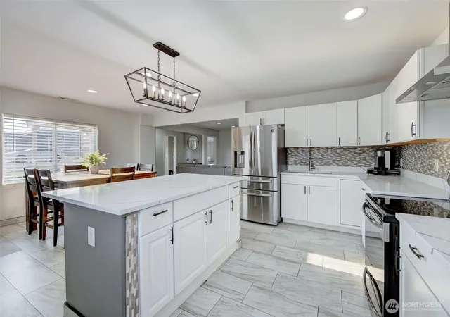Photo 1 of Single family home for sale at 2331 Nw Columbia Ave, East Wenatchee, WA 98802 | MLS# NWM2572419 | Listing updated on 2026-09-21