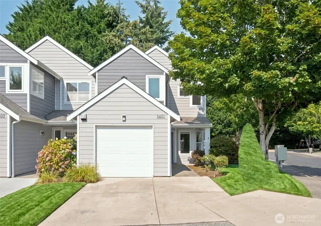 Photo 1 of Townhouse for sale at 5601 N Grove Dr, Mukilteo, WA 98275 | MLS# NWM2572432 | Listing updated on 2026-09-25