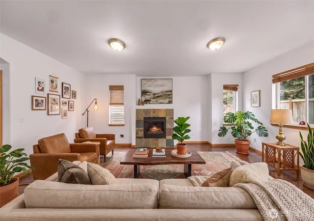 Photo 3 of Townhouse for sale at 4050 Kramer Ln, Bellingham, WA 98226 | MLS# NWM2572614 | Listing updated on 2026-09-30