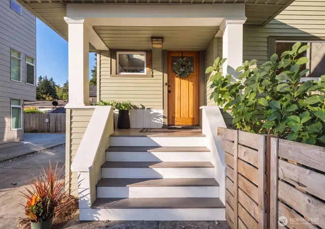 Photo 2 of Sale Pending at 1043 S Cloverdale St, Seattle, WA 98108 | MLS# NWM2572643 | Listing updated on 2026-09-24