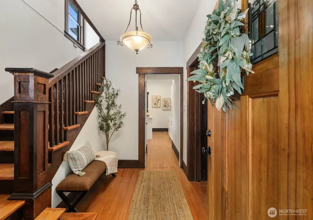 Photo 3 of Sale Pending at 1043 S Cloverdale St, Seattle, WA 98108 | MLS# NWM2572643 | Listing updated on 2026-09-24