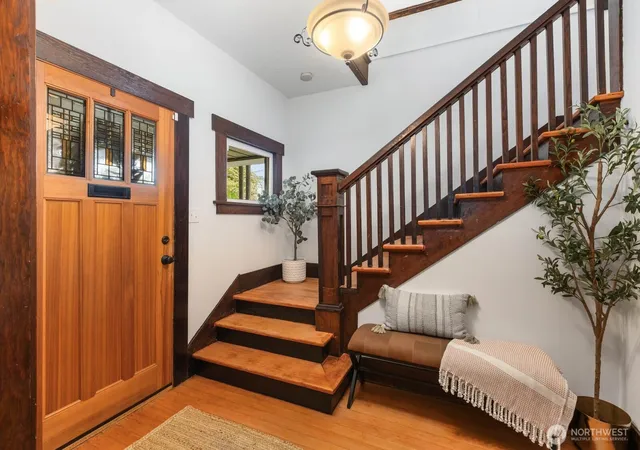 Photo 3 of Sale Pending at 1043 S Cloverdale St, Seattle, WA 98108 | MLS# NWM2572643 | Listing updated on 2026-09-24