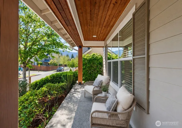 Photo 2 of Single family home for sale at 3098 Se 16th St, North Bend, WA 98045 | MLS# NWM2572663 | Listing updated on 2026-09-28