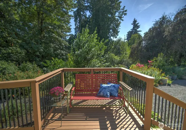 Photo 3 of Single family home for sale at 1112 Henry St Se, Olympia, WA 98501 | MLS# NWM2572815 | Listing updated on 2026-09-25