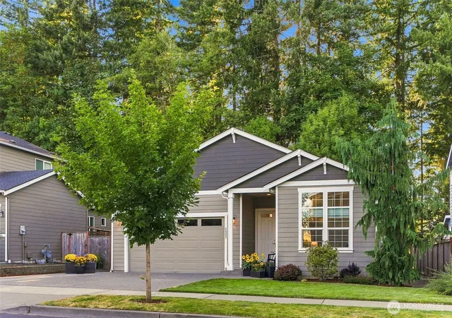 Photo 2 of Sale Pending at 7027 Munn Lake Dr Se, Tumwater, WA 98501 | MLS# NWM2572816 | Listing updated on 2026-10-26