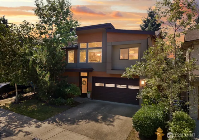 Photo 1 of Single family home for sale at 13521 Se 81st Pl, Newcastle, WA 98059 | MLS# NWM2572824 | Listing updated on 2026-09-23