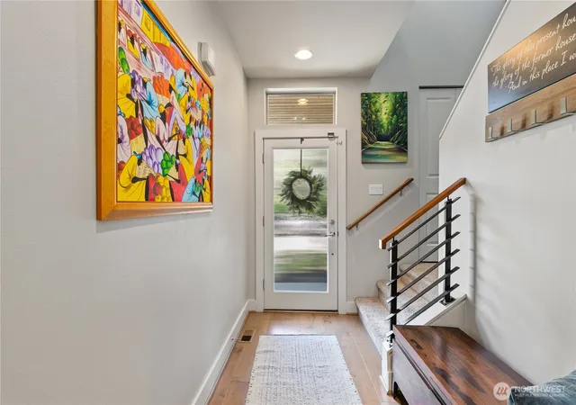 Photo 3 of Single family home for sale at 13521 Se 81st Pl, Newcastle, WA 98059 | MLS# NWM2572824 | Listing updated on 2026-09-23