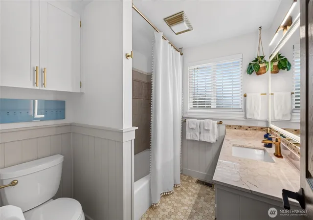 Photo 3 of Single family home for sale at 3110 15Th St Pl Sw, Puyallup, WA 98373 | MLS# NWM2572838 | Listing updated on 2026-09-23