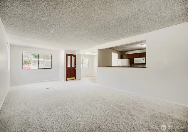 Photo 3 of Single family home for sale at 31349 13Th Ave S, Federal Way, WA 98003 | MLS# NWM2572839 | Listing updated on 2026-09-23
