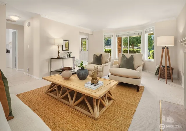 Photo 3 of Sale Pending at 11722 103rd Avenue Ne, Kirkland, WA 98034 | MLS# NWM2572844 | Listing updated on 2026-09-25