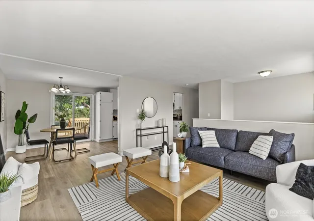 Photo 4 of Single family home for sale at 720 NW Hyak Dr, Oak Harbor, WA 98277 | MLS# NWM2572891 | Listing updated on 2026-09-28