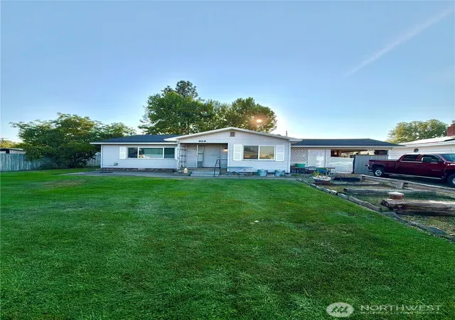 Photo 1 of Sale Pending at 908 N 29th, Yakima, WA 98902 | MLS# NWM2572895 | Listing updated on 2026-09-14