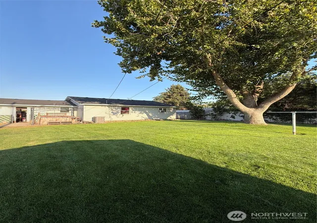 Photo 3 of Sale Pending at 908 N 29th, Yakima, WA 98902 | MLS# NWM2572895 | Listing updated on 2026-09-14