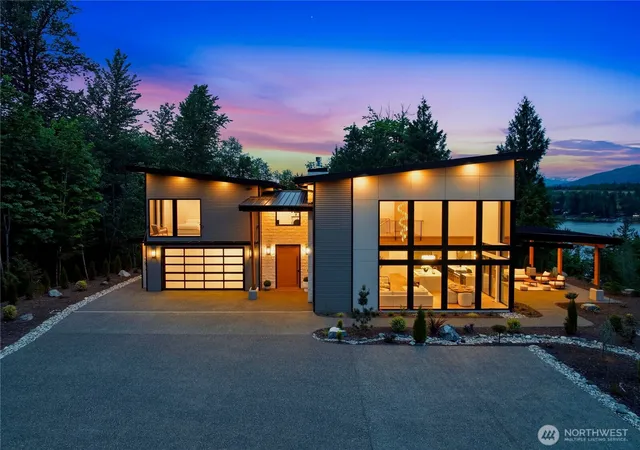 Photo 2 of Sale Pending at 18315 Majestic Ridge Ln, Mount Vernon, WA 98274 | MLS# NWM2572930 | Listing updated on 2026-09-25