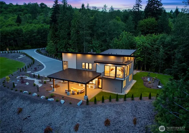 Photo 3 of Sale Pending at 18315 Majestic Ridge Ln, Mount Vernon, WA 98274 | MLS# NWM2572930 | Listing updated on 2026-09-25