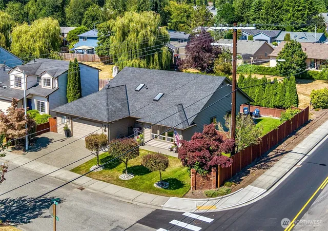 Photo 2 of Sale Pending at 7205 261st St Nw, Stanwood, WA 98292 | MLS# NWM2572934 | Listing updated on 2026-09-25