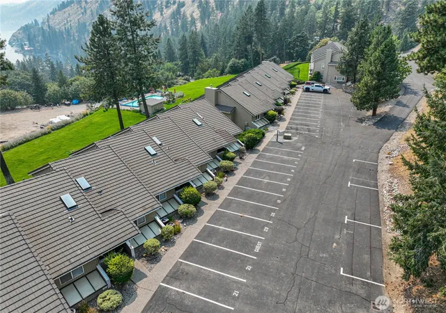 Photo 2 of Condo for sale at 11415 S Lakeshore Rd #21, Chelan, WA 98816 | MLS# NWM2572936 | Listing updated on 2026-09-25