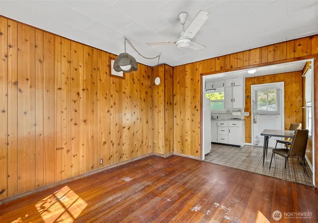 Photo 3 of Single family home for sale at 516 S Trenton St, Seattle, WA 98108 | MLS# NWM2573004 | Listing updated on 2026-09-23