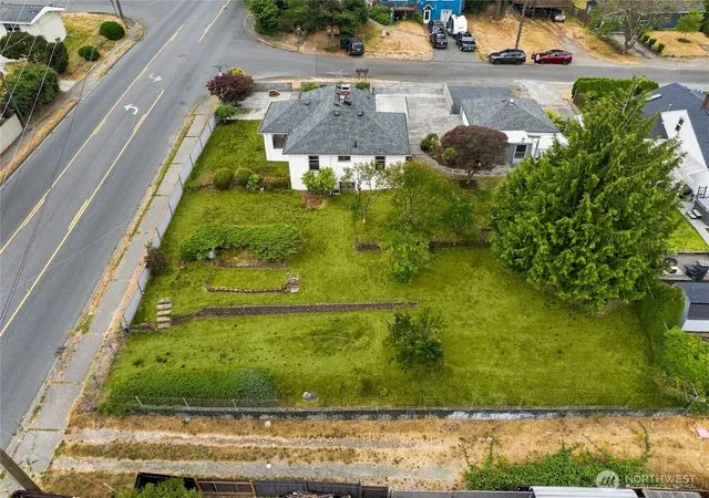Photo 3 of Single family home for sale at 15852 7th Ave Sw, Seattle, WA 98166 | MLS# NWM2573015 | Listing updated on 2026-09-23