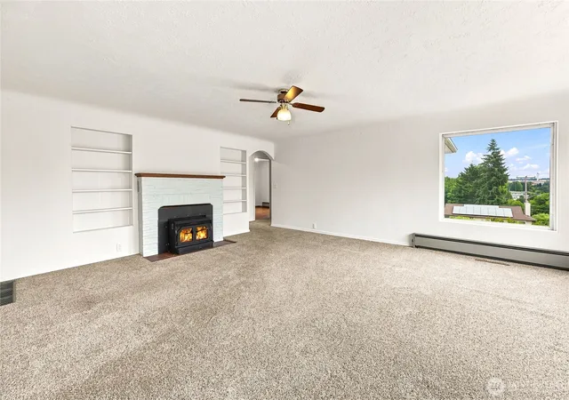 Photo 4 of Single family home for sale at 15852 7Th Ave Sw, Seattle, WA 98166 | MLS# NWM2573015 | Listing updated on 2026-09-23