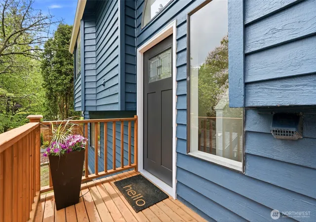 Photo 1 of Sale Pending at 3519 Ne 95th St, Seattle, WA 98115 | MLS# NWM2573029 | Listing updated on 2026-09-30
