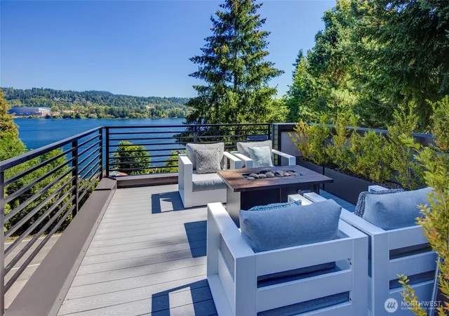 Photo 3 of Single family home for sale at 7429 E Mercer Wy, Mercer Island, WA 98040 | MLS# NWM2573060 | Listing updated on 2026-09-15