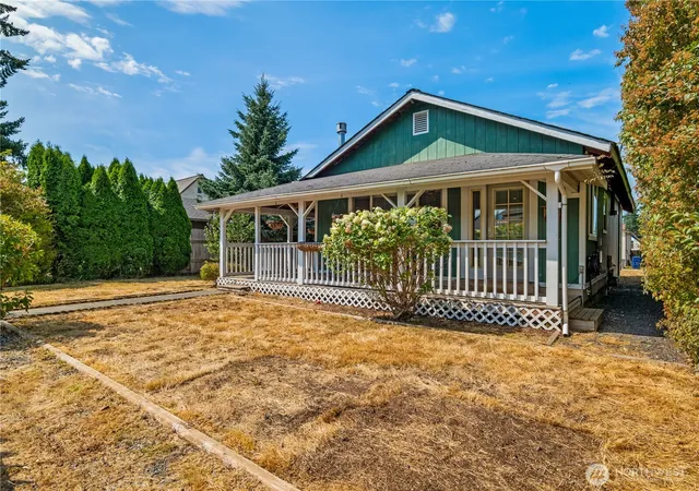 Photo 2 of Single family home for sale at 206 Kentucky Ave, Granite Falls, WA 98252 | MLS# NWM2573067 | Listing updated on 2026-09-25