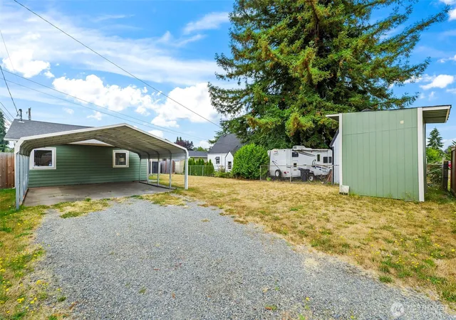 Photo 3 of Single family home for sale at 5910 E J St, Tacoma, WA 98404 | MLS# NWM2573094 | Listing updated on 2026-09-25