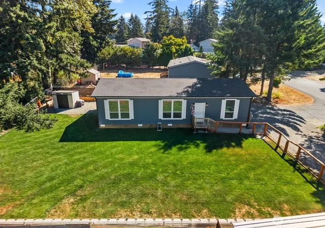 Photo 2 of Manufactured home for sale at 12813 Ridge Cir E, Bonney Lake, WA 98391 | MLS# NWM2573104 | Listing updated on 2026-09-25