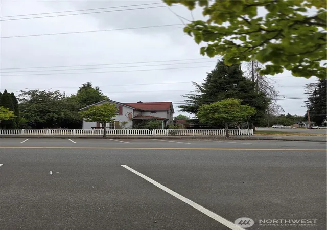Photo 3 of Single family home for sale at 111 Calistoga St E, Orting, WA 98360 | MLS# NWM2573178 | Listing updated on 2026-09-25
