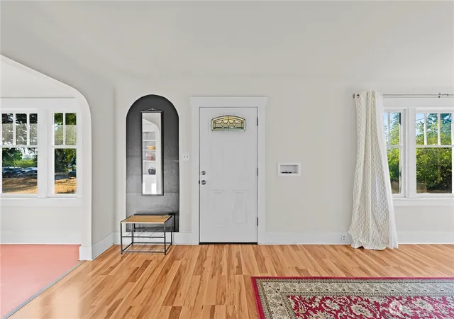 Photo 3 of Sale Pending at 6401 S Clement Ave, Tacoma, WA 98409 | MLS# NWM2573244 | Listing updated on 2026-09-27