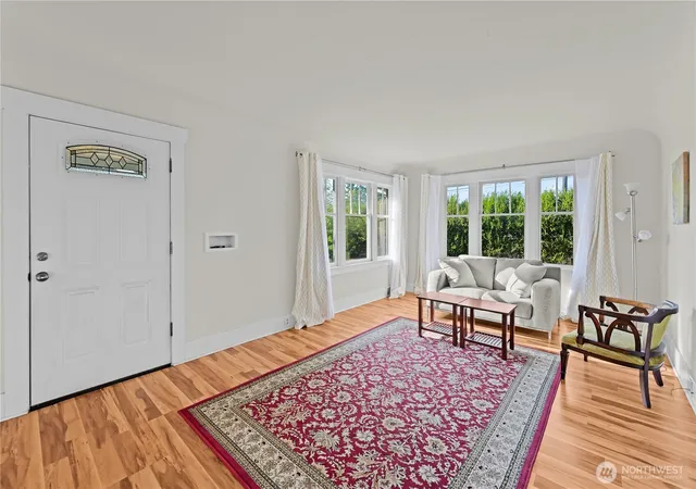 Photo 4 of Sale Pending at 6401 S Clement Ave, Tacoma, WA 98409 | MLS# NWM2573244 | Listing updated on 2026-09-27