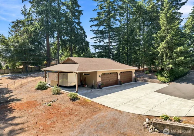 Photo 4 of Sale Pending at 19917 Church Lake Rd E, Bonney Lake, WA 98391 | MLS# NWM2573246 | Listing updated on 2026-09-25