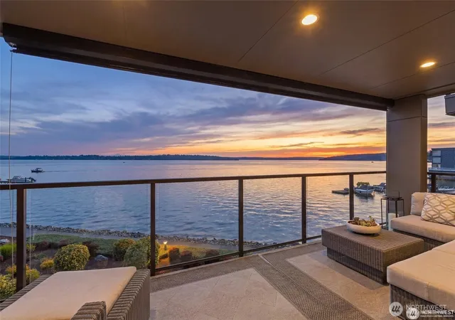 Photo 1 of Sale Pending at 827 Lake St S #207, Kirkland, WA 98033 | MLS# NWM2573332 | Listing updated on 2026-09-25