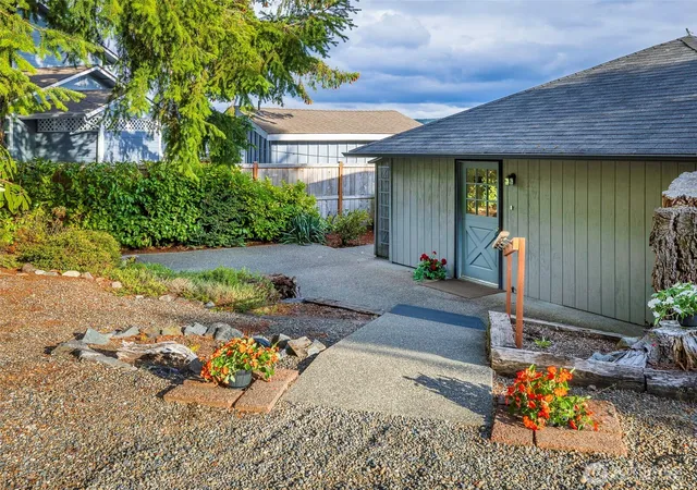Photo 3 of Single family home for sale at 451 Ne Landon Rd, Belfair, WA 98528 | MLS# NWM2573365 | Listing updated on 2026-09-25