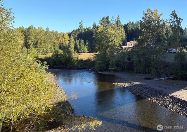 Photo 1 of Sale Pending at 1 Nka Frank Smith Rd, Toutle, WA 98649 | MLS# NWM2573438 | Listing updated on 2026-09-25